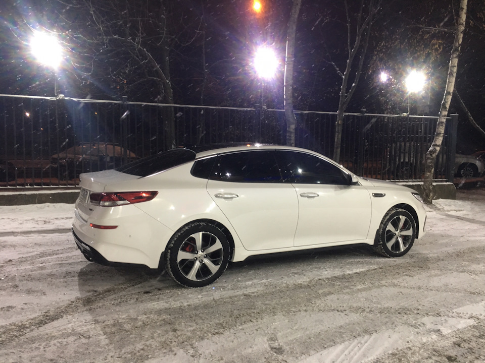 Kia Optima k5 gt белая