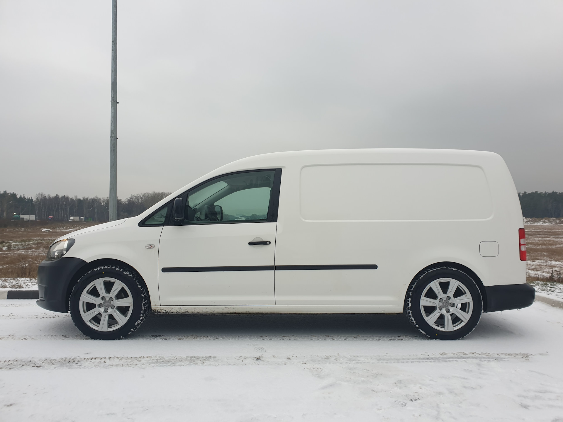 Volkswagen caddy 2012