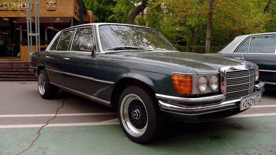 Mercedes 1975