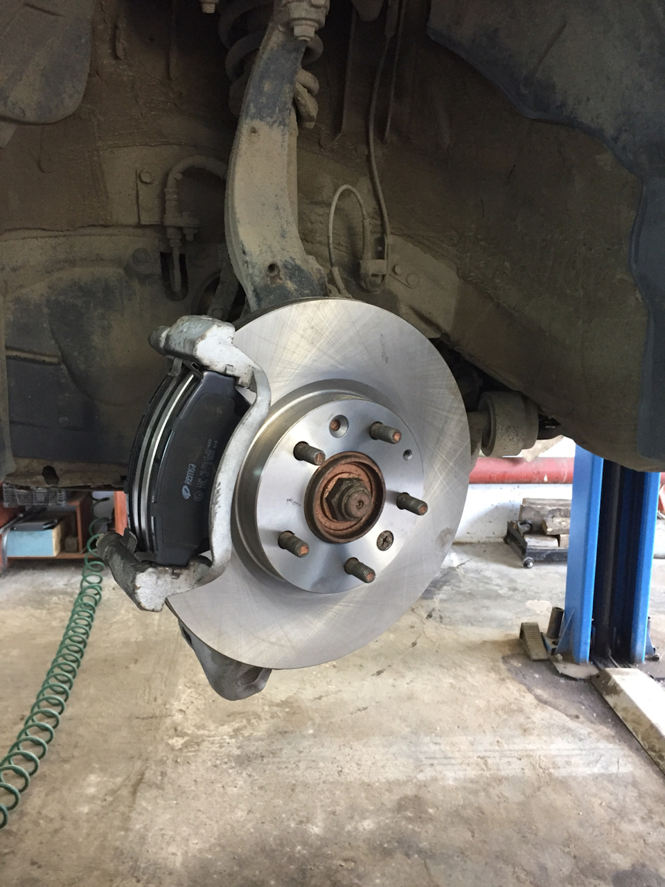 Биение руля при торможении! Mazda 6, 2.0 мкпп, 2008 г — DRIVE2