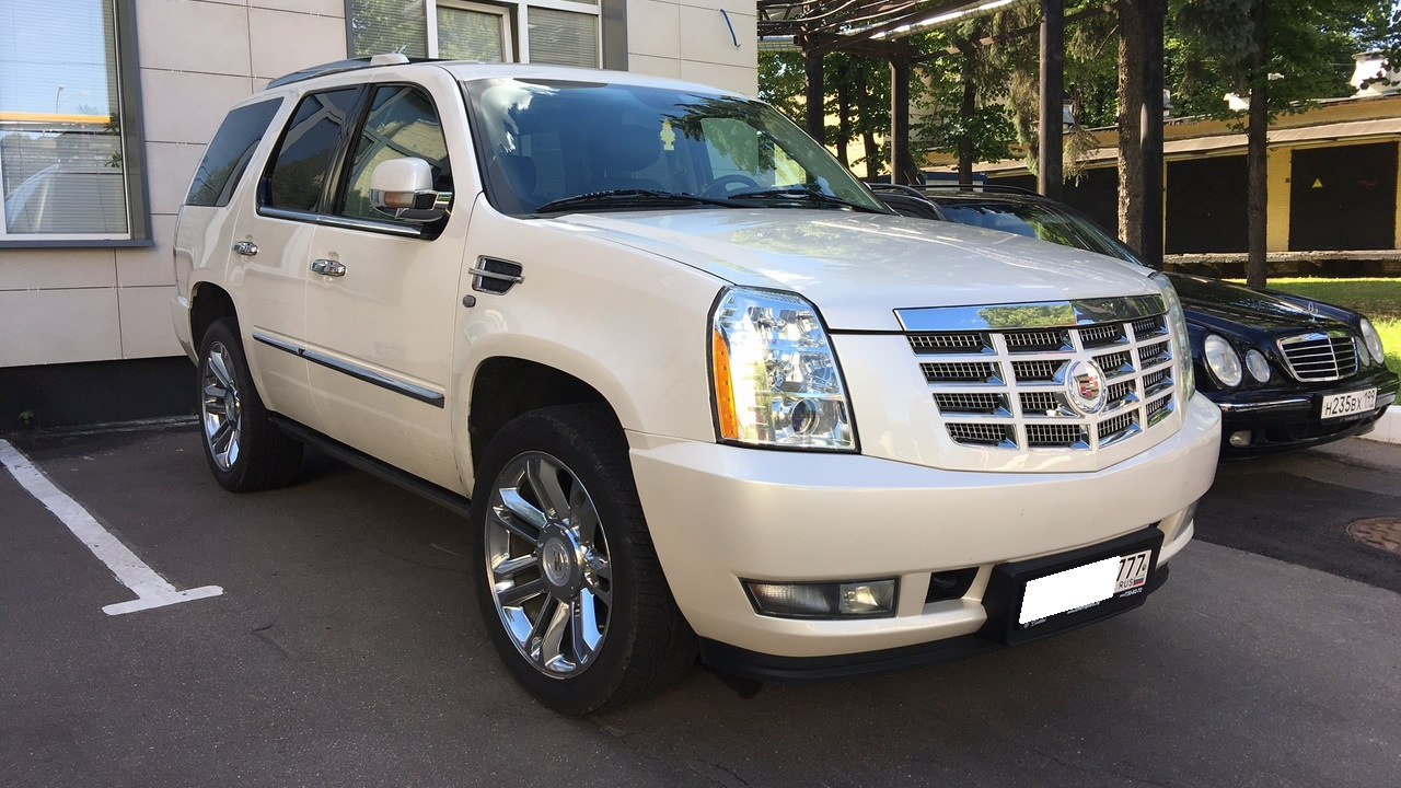 Cadillac Escalade (3G) 6.2 бензиновый 2010 | 🐕 К9: Собачья работа на DRIVE2