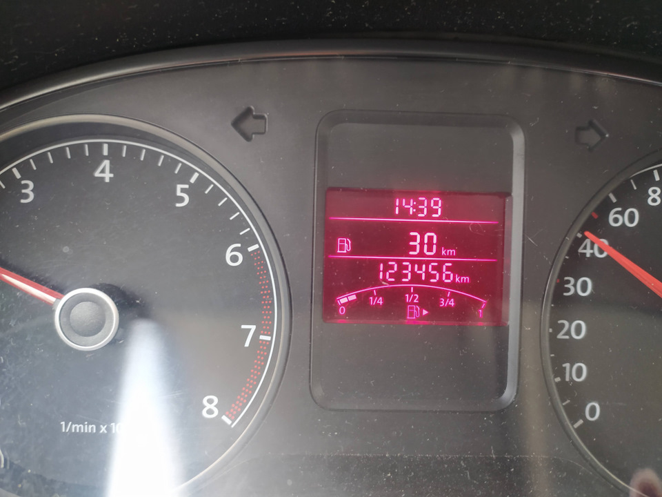 Фото в бортжурнале Volkswagen Polo Sedan. Запчасти на фото: 123456