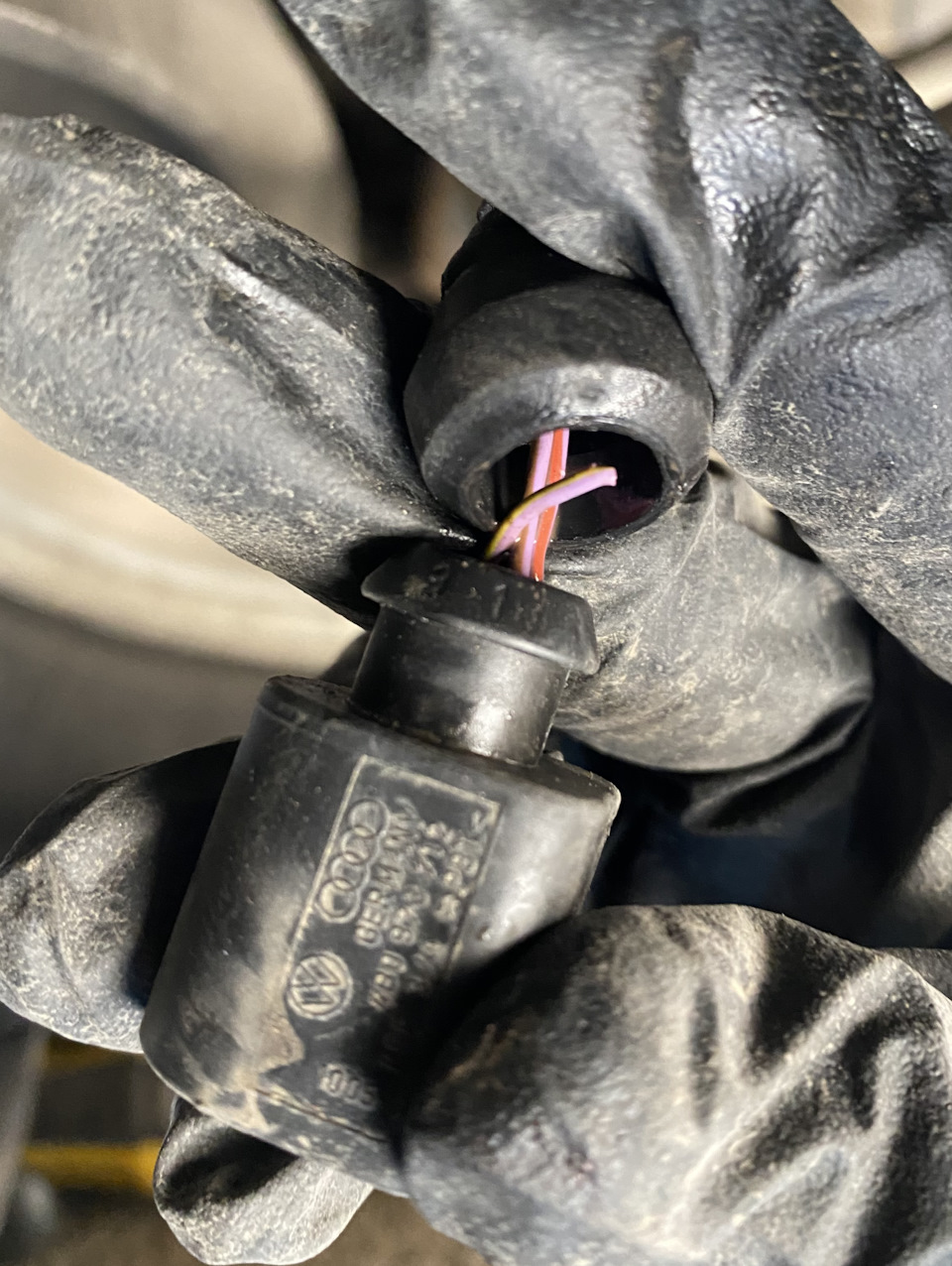 4: Малышка опустила свой взор или Фары светят вниз. Ошибка: 00496 ...