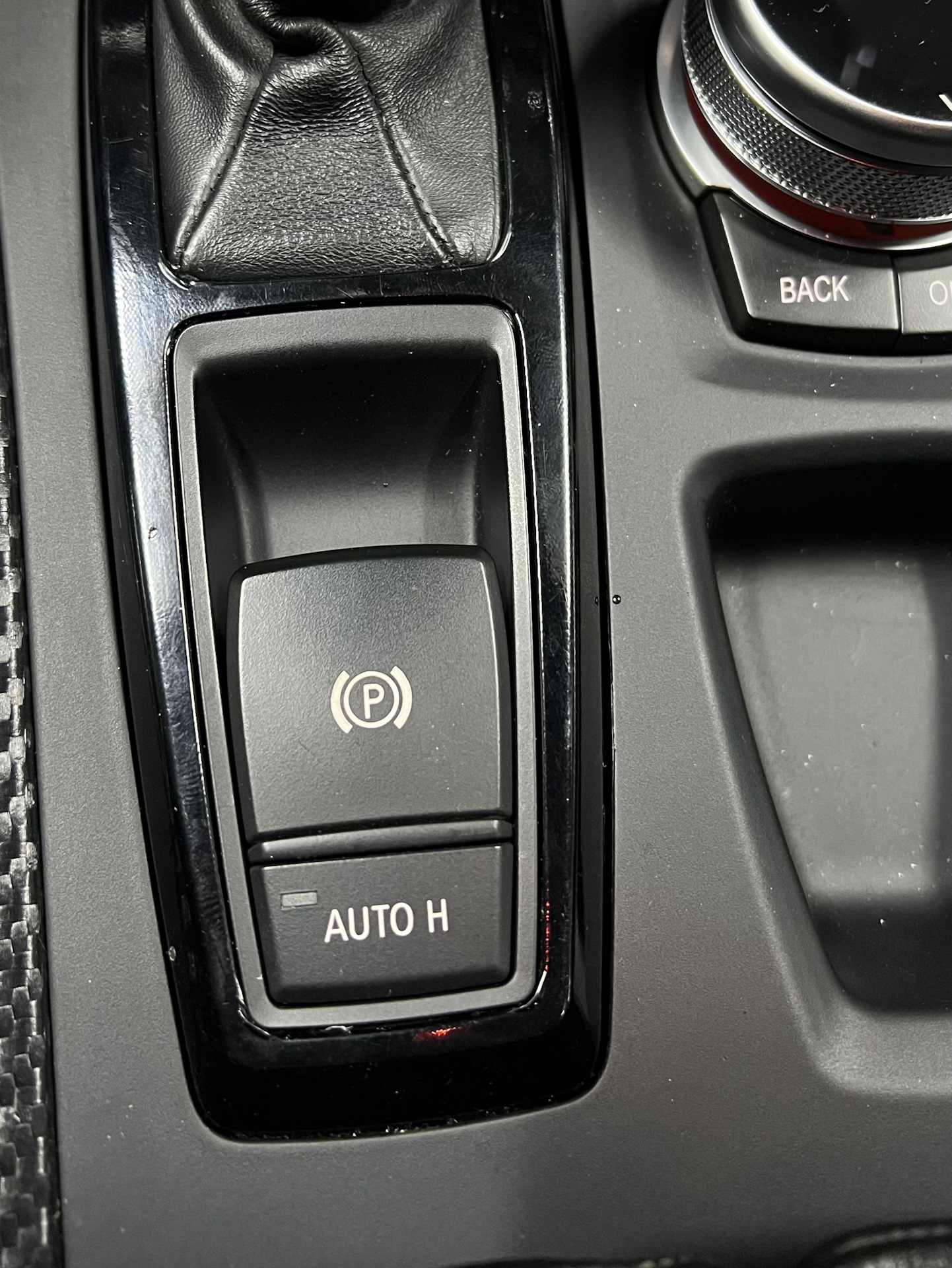 Замена кнопки ручного тормоза BMW X6 E71 — BMW X6 (E71/E72), 3 л, 2012 ...