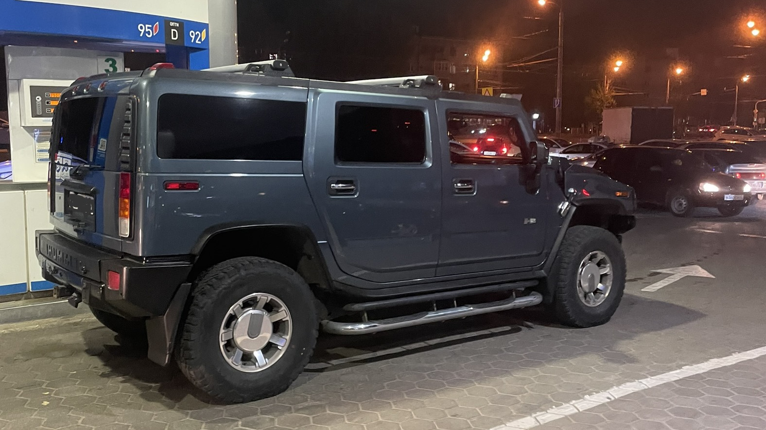 Hummer H2 6.0 бензиновый 2005 | Младшенький на DRIVE2