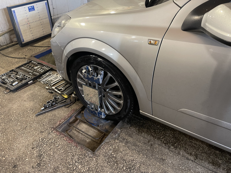 Тянет руль в право, устраняем) — Opel Astra H, 2 л, 2005 года | визит ...