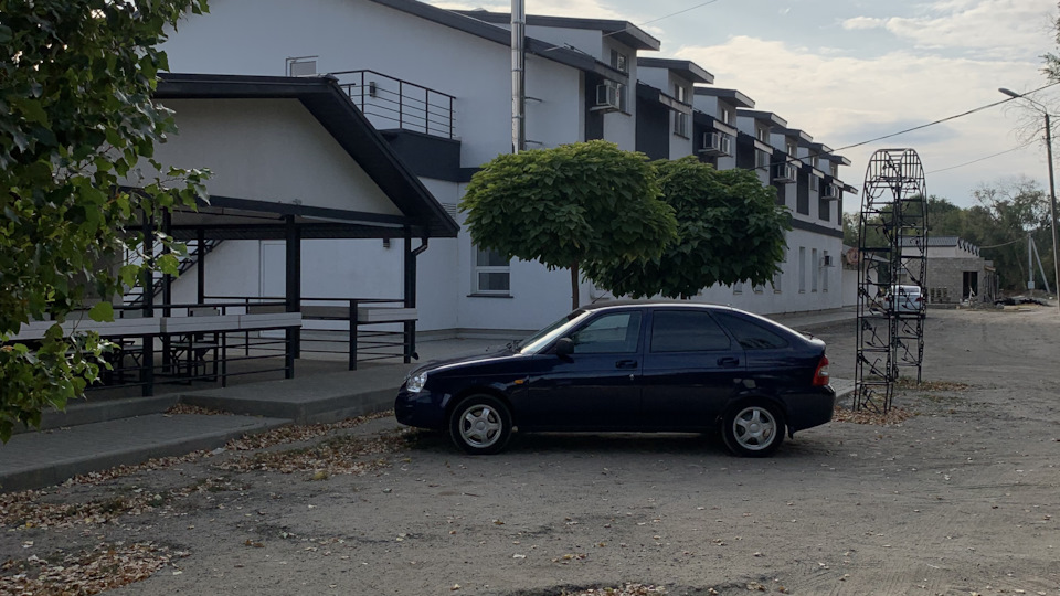 Перезагружается магнитола при нажатии на звуковой сигнал. — Lada Приора ...