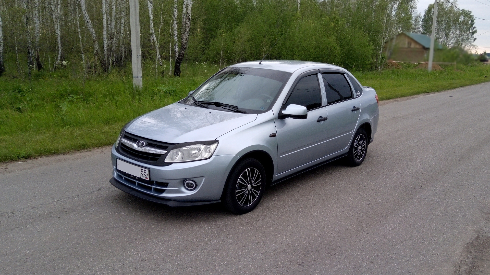 Lada Гранта 1.6 бензиновый 2012 | 