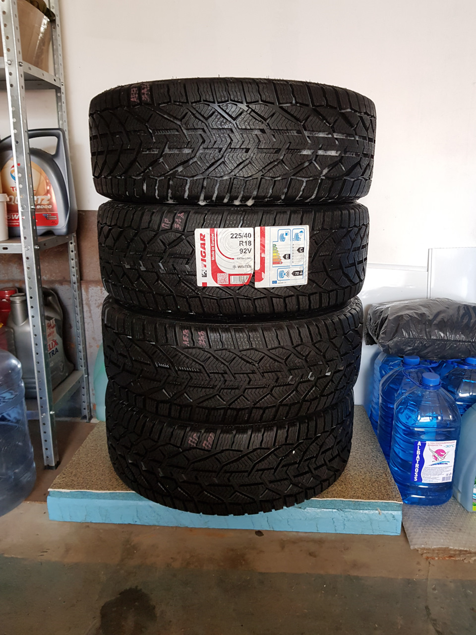 Зимняя резина Tigar Winter 225/40/R18 — KIA Ceed (3G), 1,4 л, 2020 года ...
