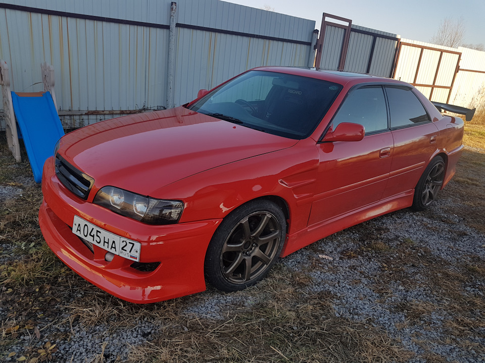 Toyota Chaser 100 красный