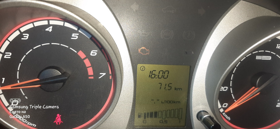 Загорелся чек, троение мотора — LADA Гранта, 1,6 л., 2014 года ...