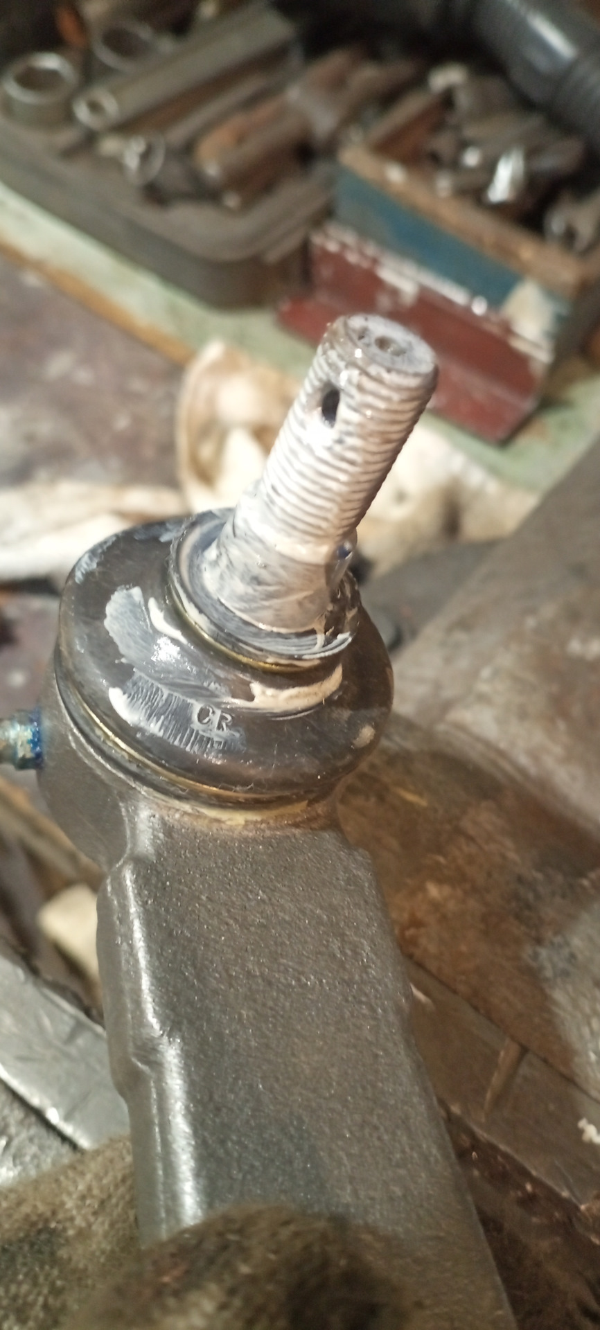 Замена сошки рулевого редуктора. — Mitsubishi Pajero (2G), 2,5 л, 1991 ...