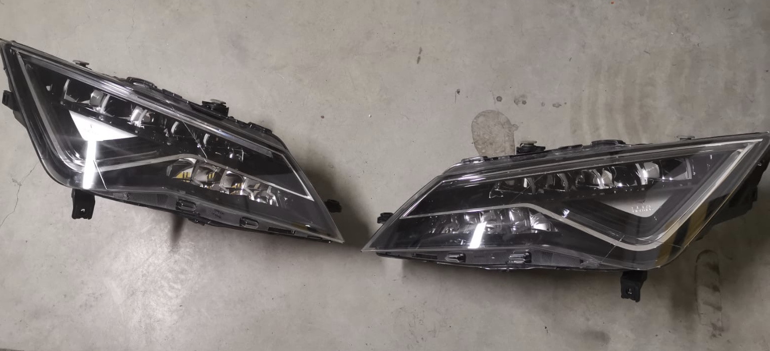 PR PXX-> PXX FL SEAT full LED headlamps, LED separate daytime running lights  — SEAT Leon FR (Mk3), 1,4 л., 2013 года электроника DRIVE2