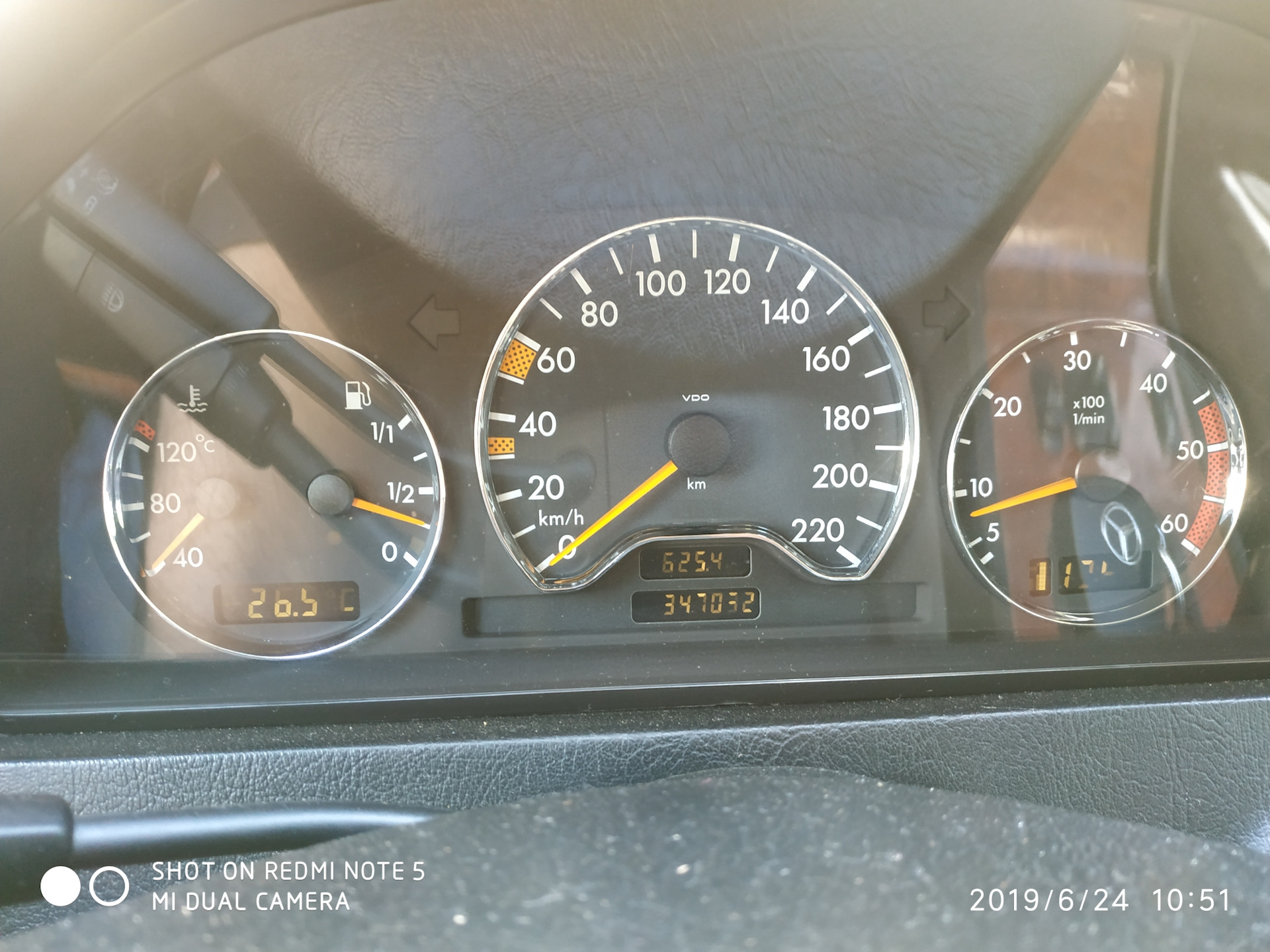 W202 как снять панель приборов Замена щитка приборов - Mercedes-Benz C-class (W202), 2,2 л, 2000 года запчасти 