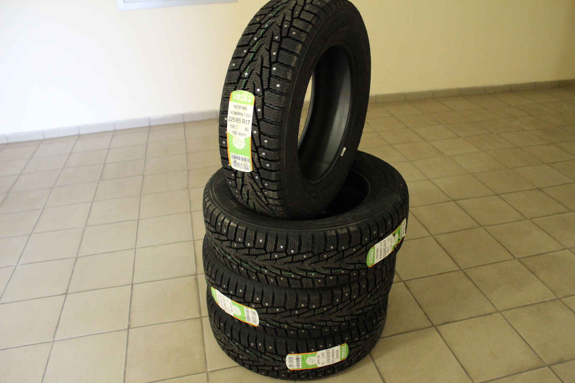 Nokian suv 225 60 r17