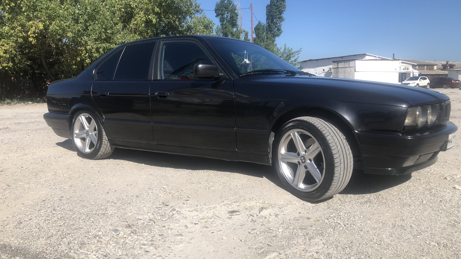 BMW 5 series (E34) 2.5 бензиновый 1992 | Машина времени ⚡️ 525 i на DRIVE2