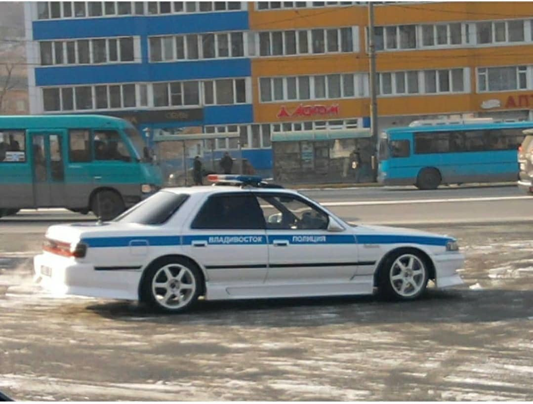 Toyota Mark 2 полиция