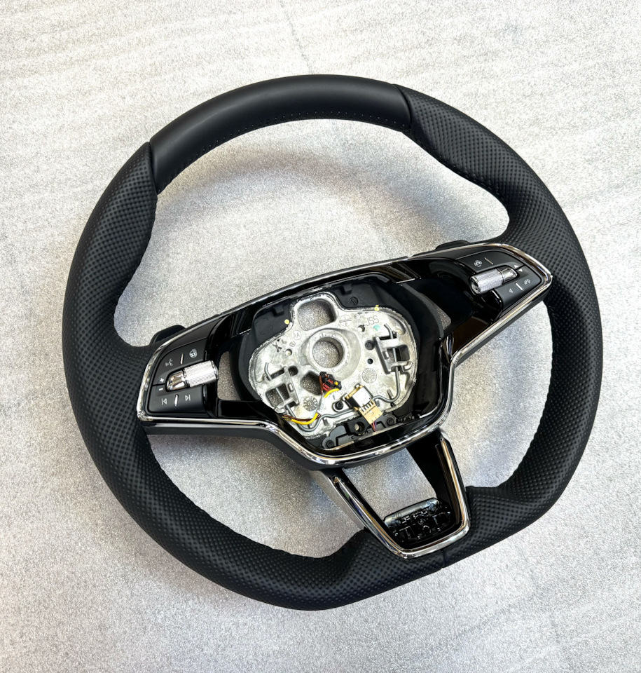 Новый Руль спортивный Skoda Octavia Kodiaq Karod на Skoda Kodiaq (1G ...