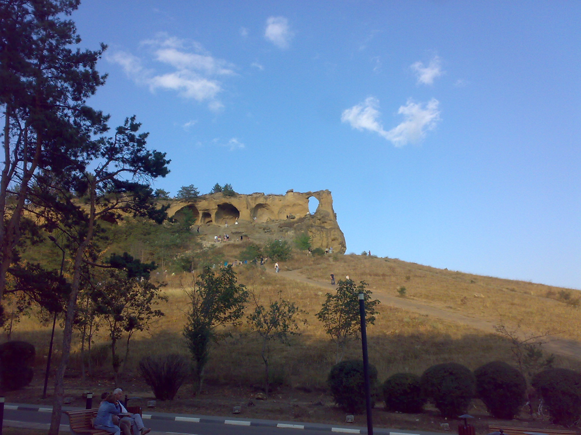 https://a.d-cd.net/EApbHRMQ1vsdb2iiDRlkOqnq5DU-1920.jpg