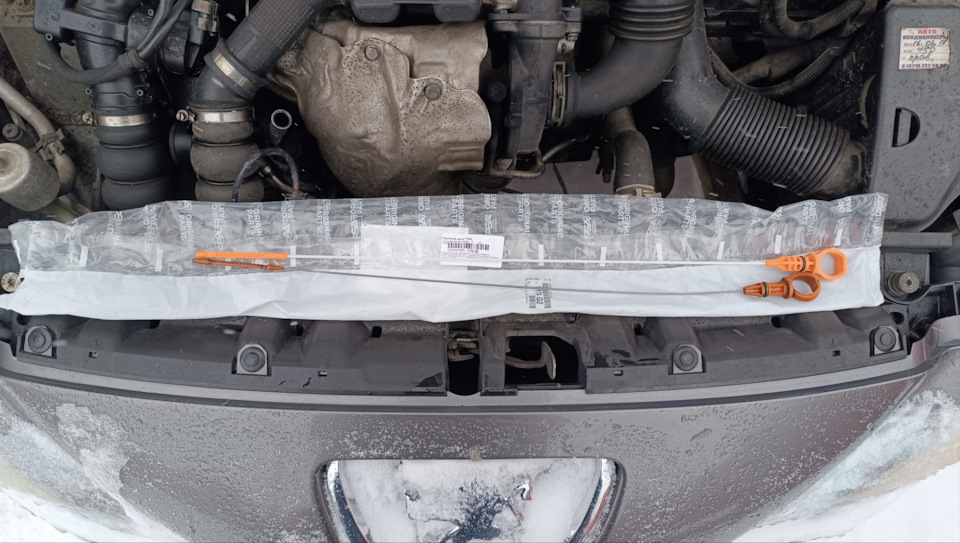 Замена крышки расширительного бачка и щупа — Peugeot 308 SW (1G), 1,6 л ...