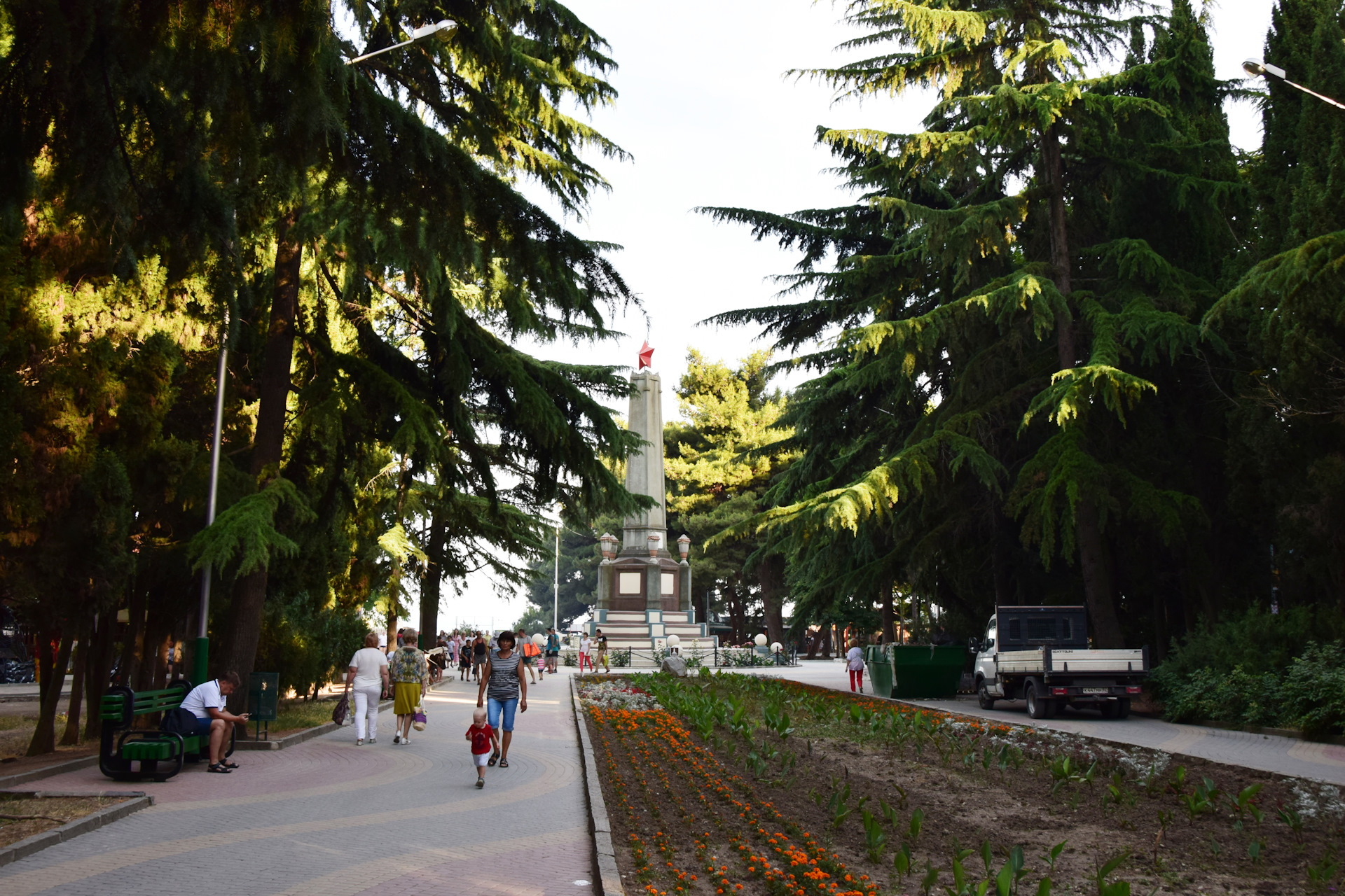 Программа алушта. Алушта 2019. Алушта Главная улица. Облик города Алушта. Алушта Центральная улица.