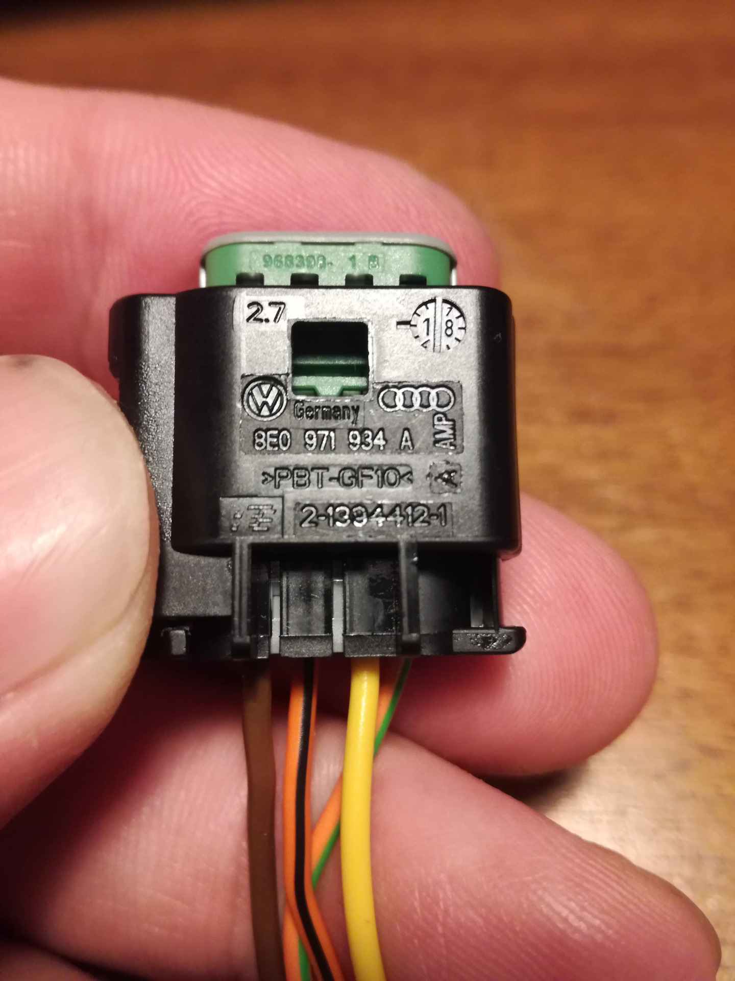 Ef f0 e8 e2 e0. A2:bf:36:67:ea:97. 8e0910115bx. Ff06 размеры. V5-572g плата.