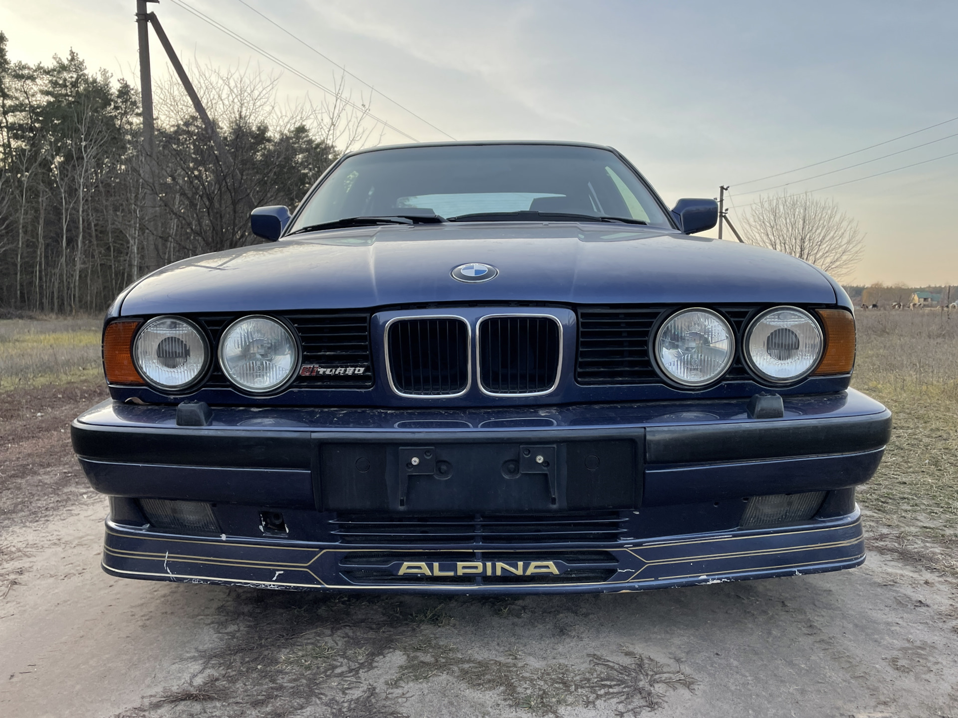 Alpina B10 Biturbo E34: унижала Ferrari и Porsche — «История  автомобилестроения» на DRIVE2