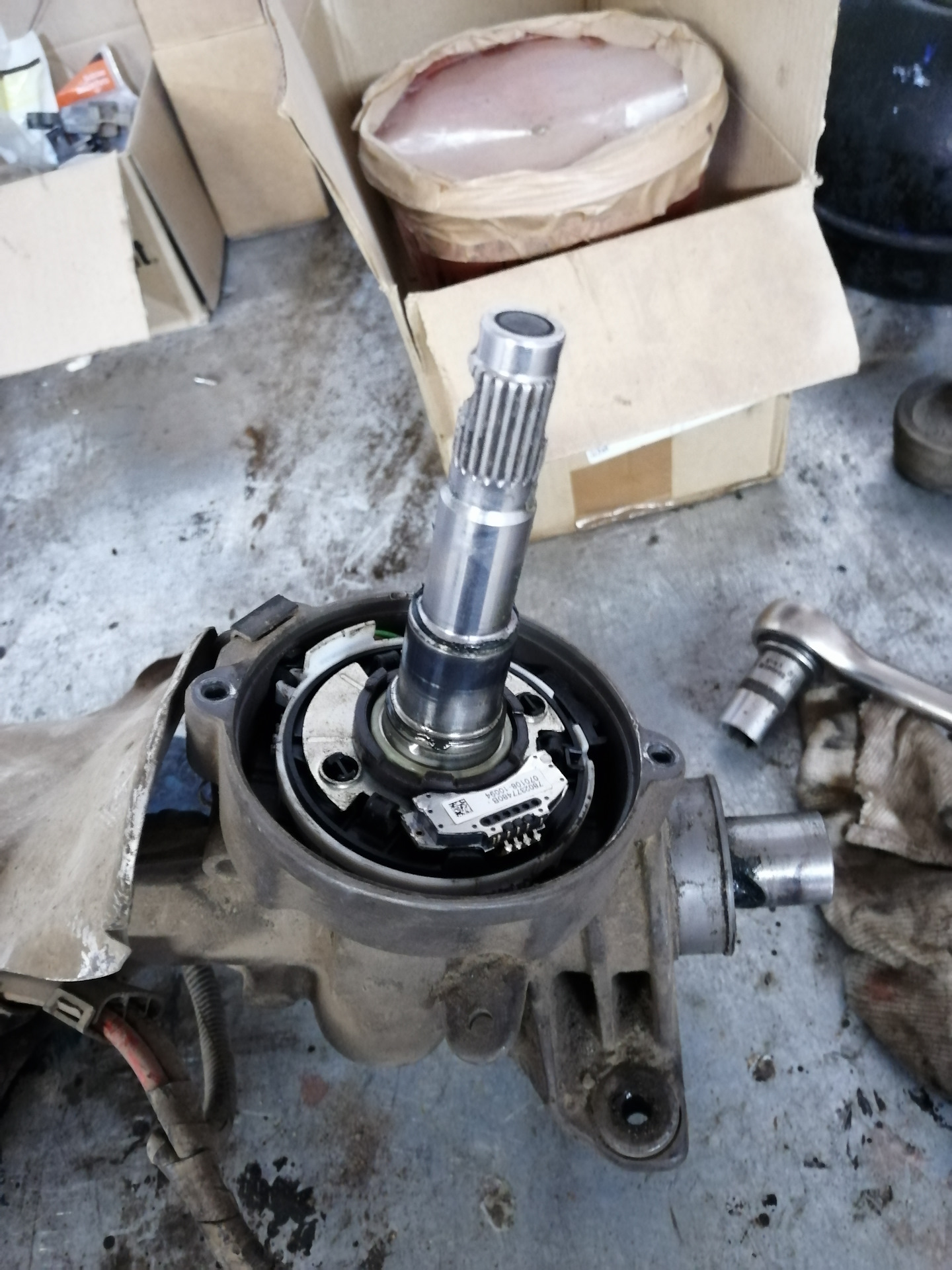 Ремонт рулевой рейки пайка шлейфа датчика угла поворота — Skoda Octavia ...