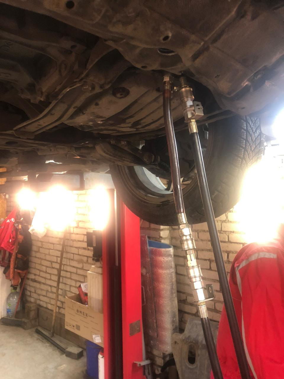 Фото в бортжурнале Toyota RAV4 (IV)