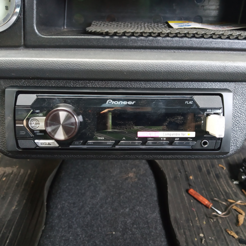 Новая магнитола — ЗАЗ 1103, 1,2 л, 2005 года | автозвук | DRIVE2