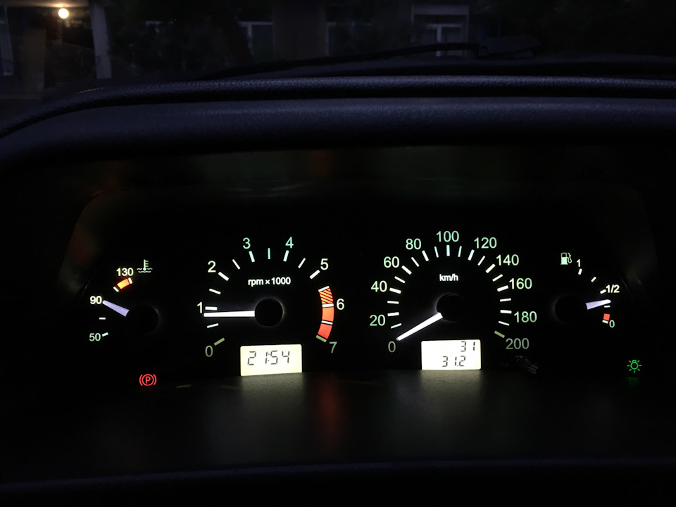 Зарядка аккумулятора. — Lada 2114, 1,6 л, 2011 года | наблюдение | DRIVE2