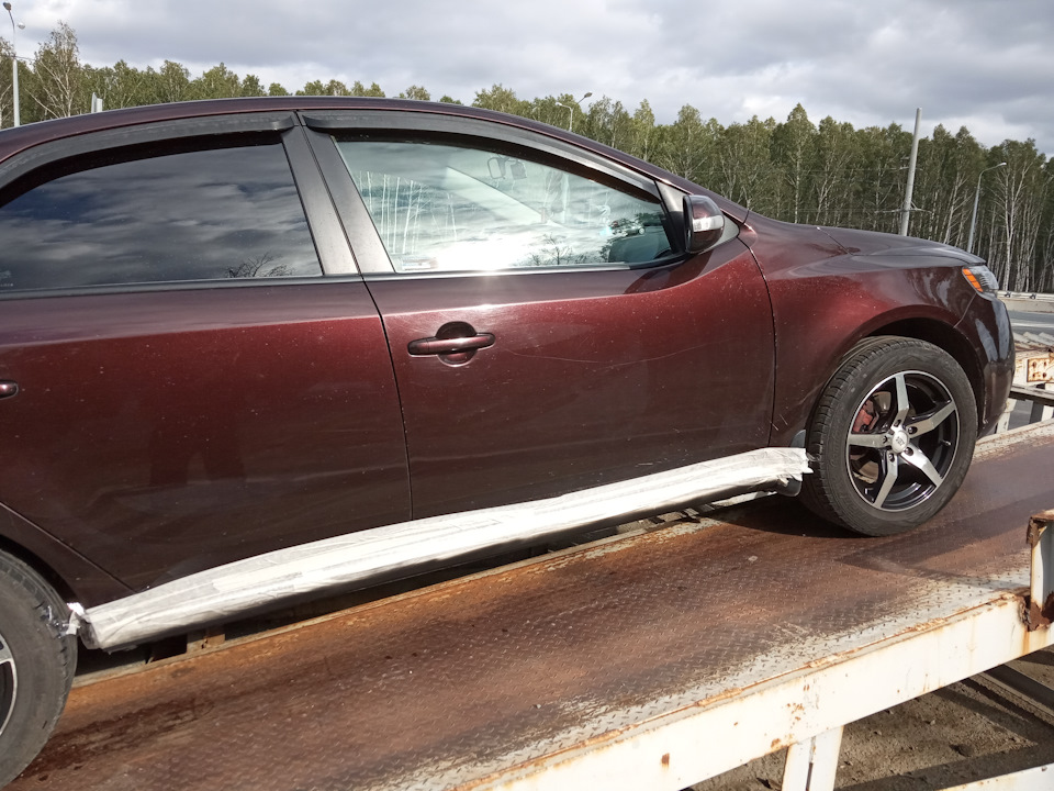 Антигравий на пороги — KIA Cerato (2G), 1,6 л, 2010 года | своими ...