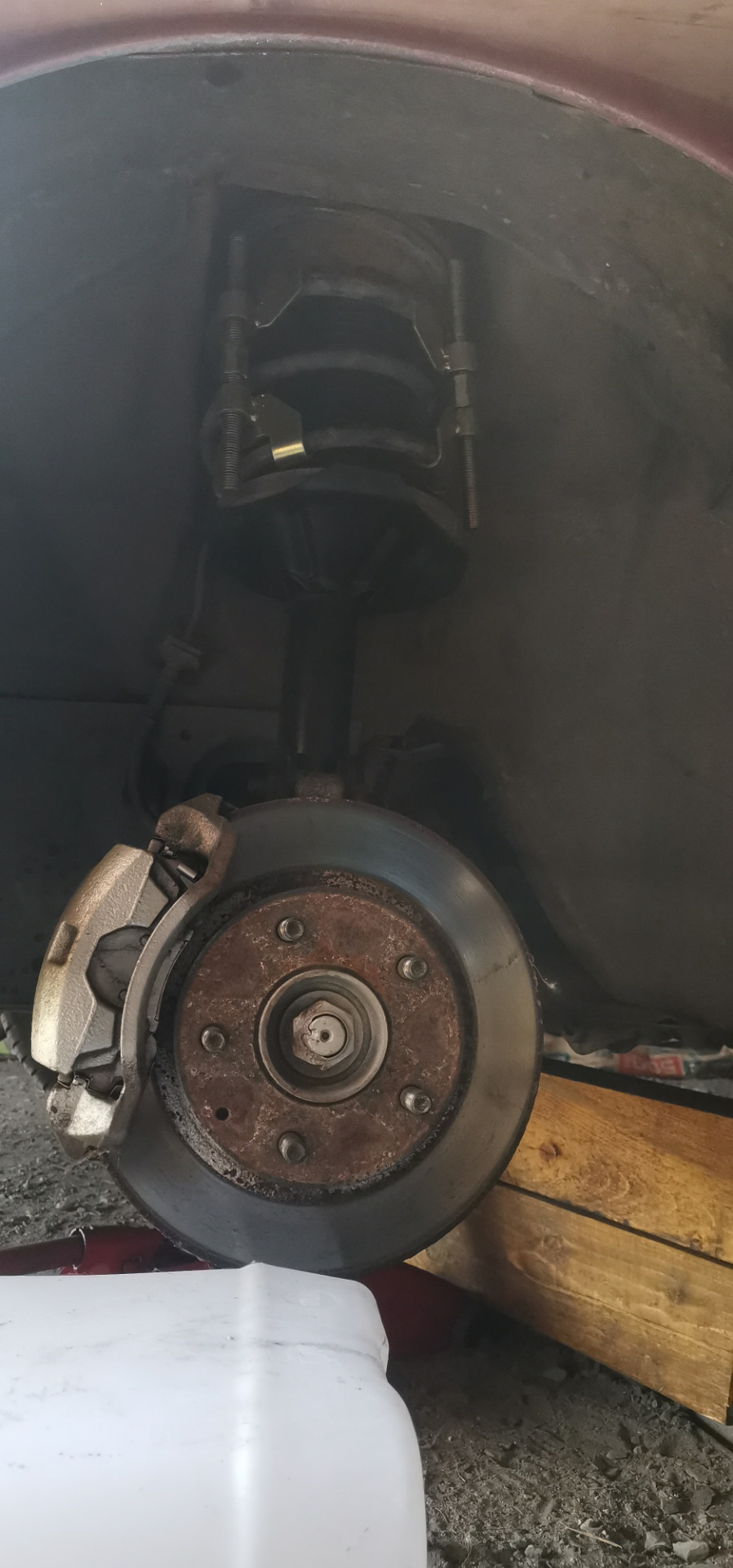 Замена передних стоек — Mazda 626 IV (GE), 2 л, 1993 года | своими ...