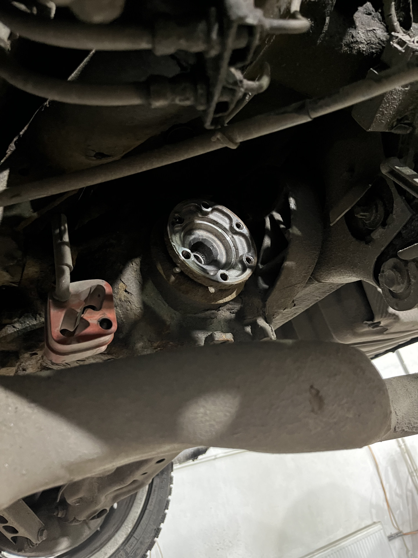 Задняя полуось, хромай домой — BMW 3 series (E90), 3 л, 2008 года ...