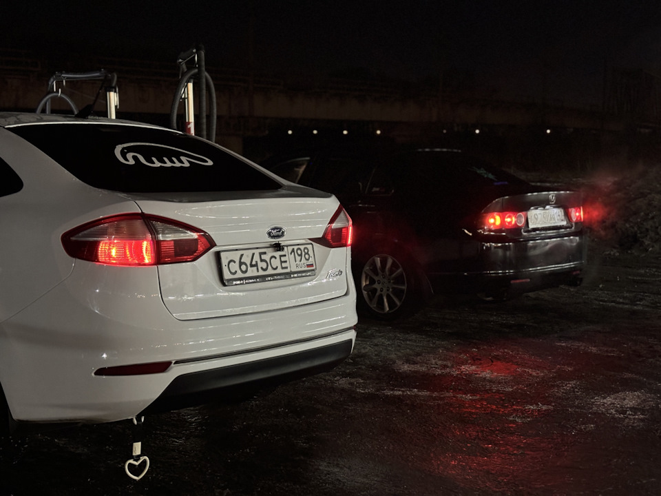 Заменил диски и колодки — Ford Fiesta (Mk VI), 1,6 л, 2018 года ...