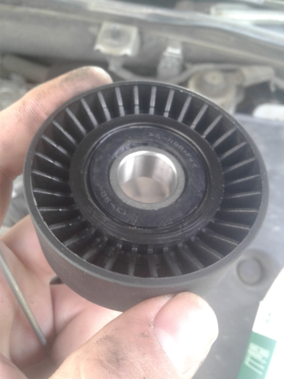 30.04.20 Замена натяжного ролика ремня генератора — Lada Калина седан ...