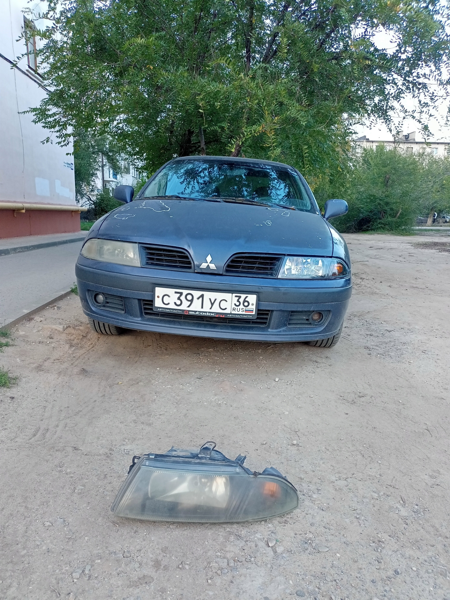 Фары дэпо. — Mitsubishi Carisma, 1,6 л., 2002 года | просто так | DRIVE2