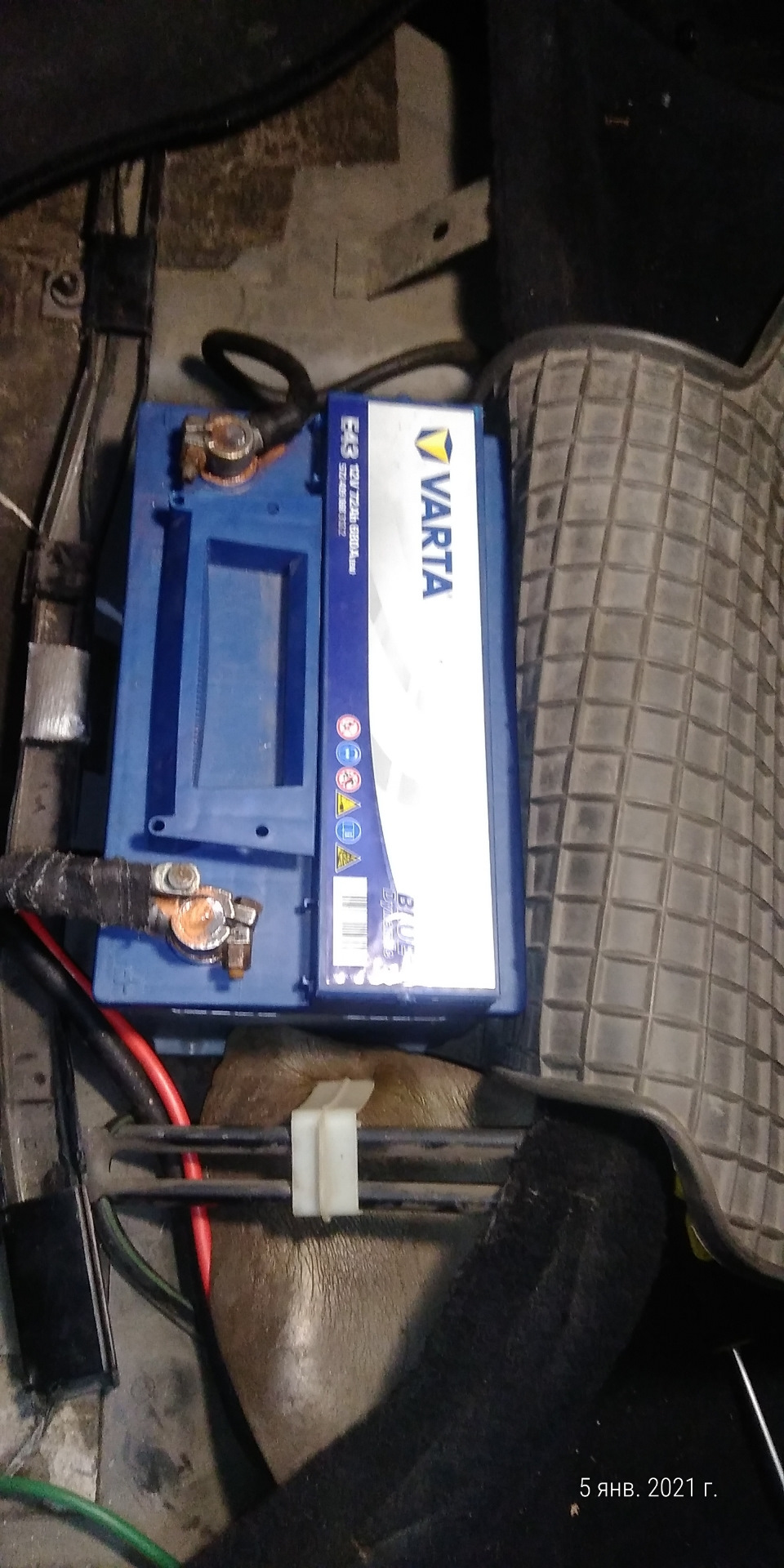 Аккумулятор ауди 100. Ауди 100 аккумулятор. Faga 100ah. Bosch аккумулятор 100a. Аккумулятор ауди 100.