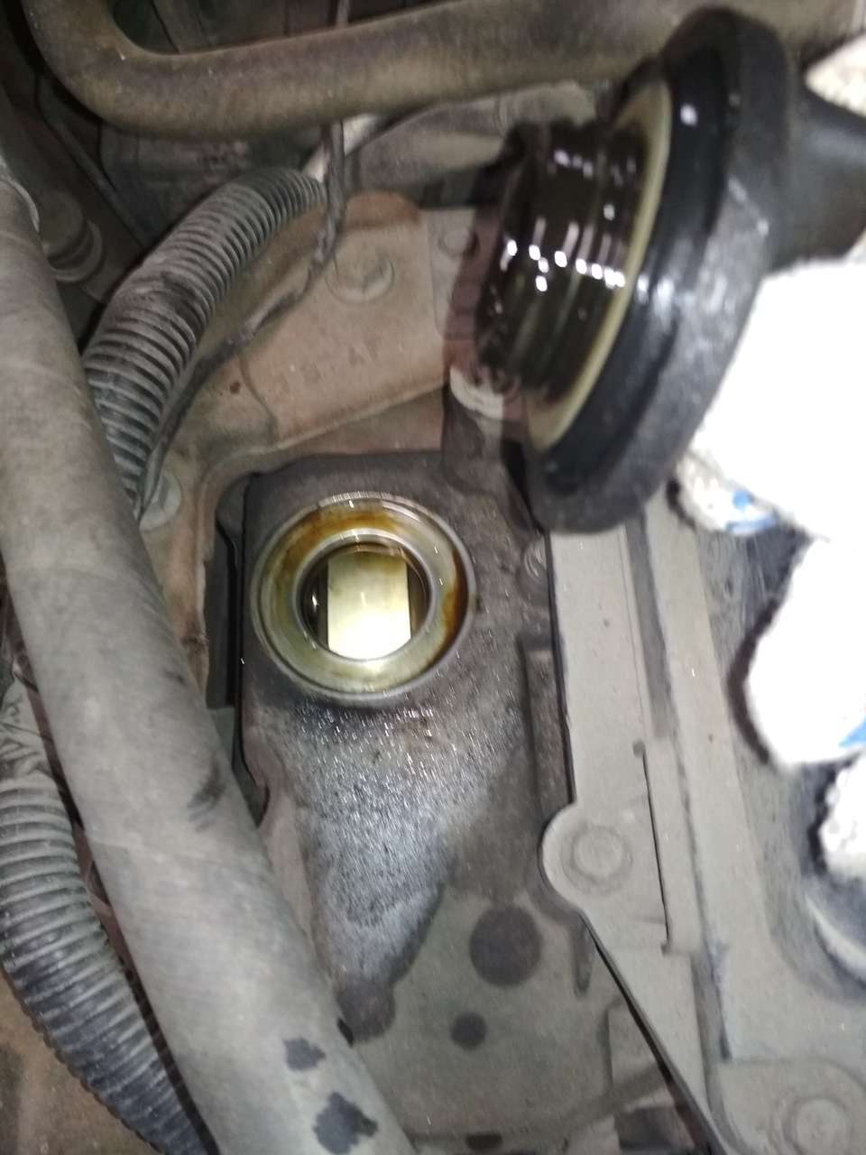 Смена масла на Ниссан Ноут 1.4 2007 — Nissan Note (1G), 1,4 л, 2007 ...