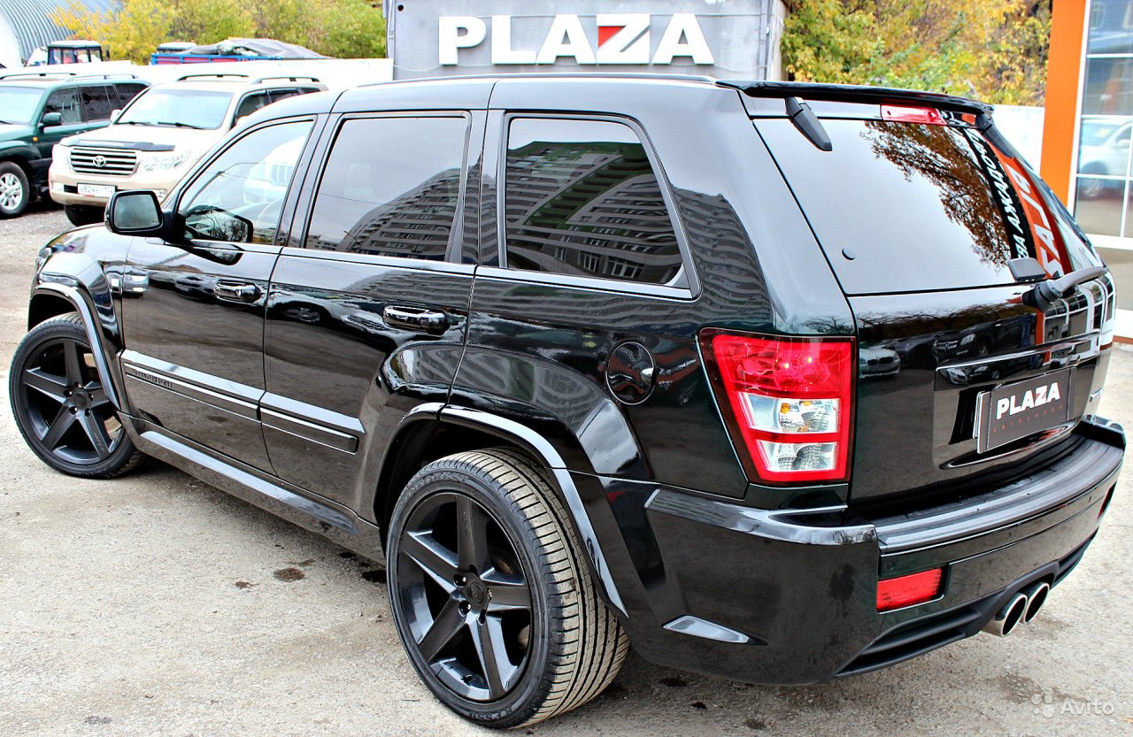 Jeep Grand Cherokee srt8 черный