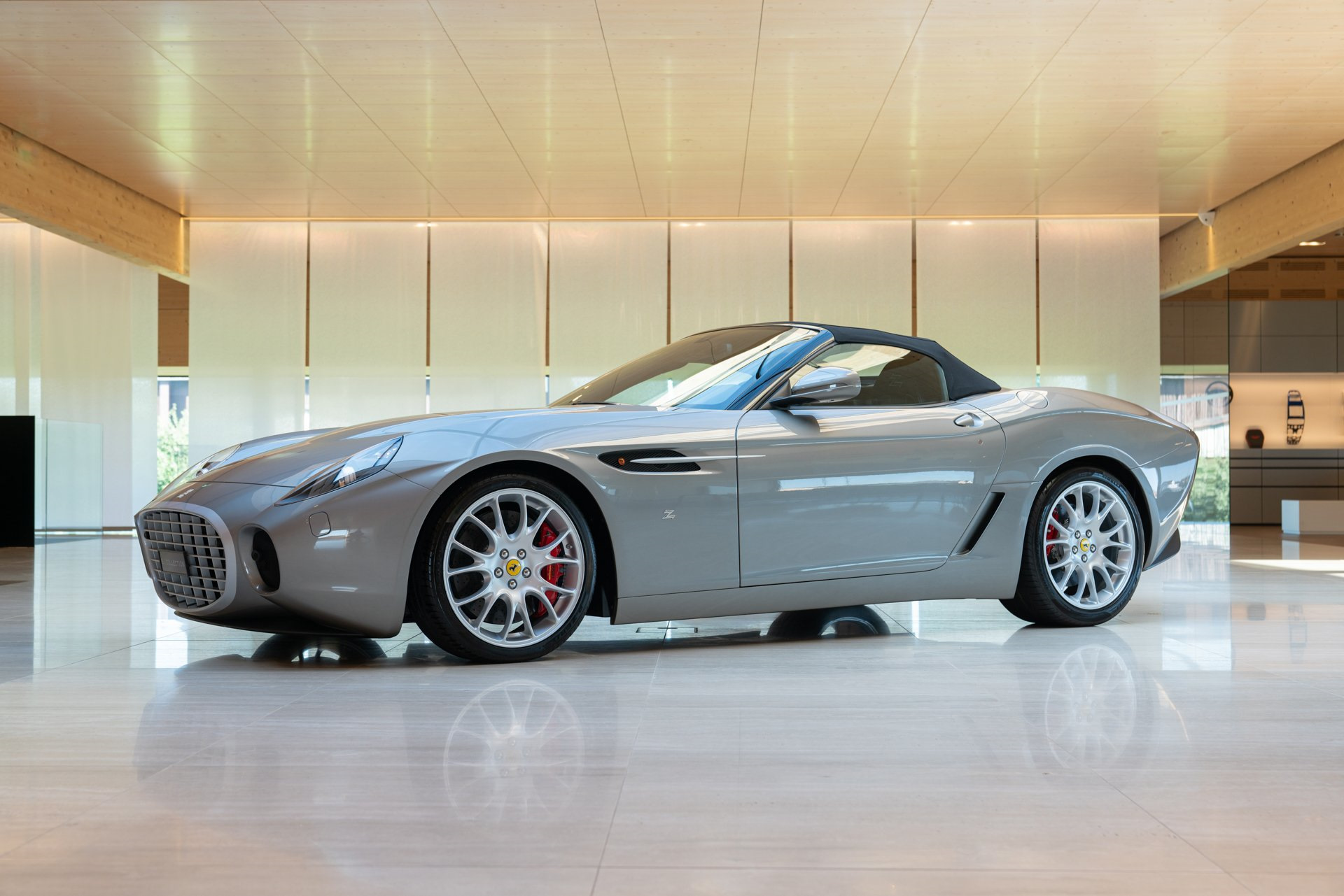 Ferrari 599 GTB из чистого золота