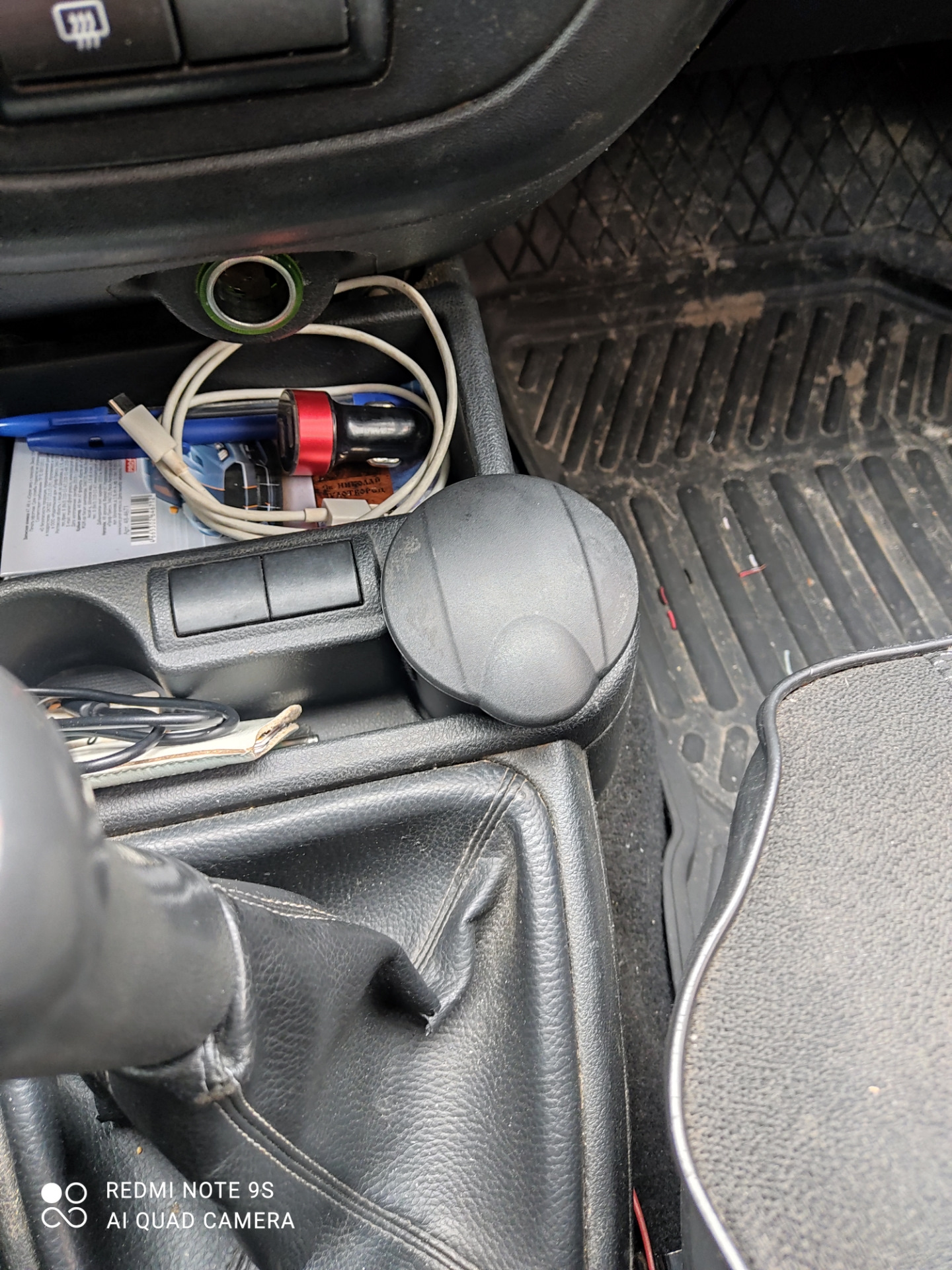 Пепельница — Lada Гранта (1G), 1,6 л, 2013 года | расходники | DRIVE2