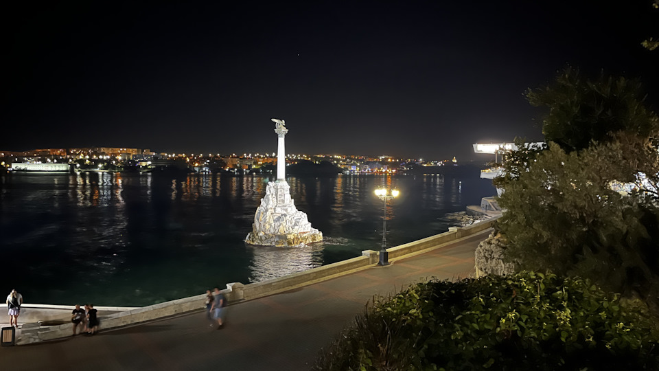 центр Севастополя — Skoda Octavia A8 Mk4