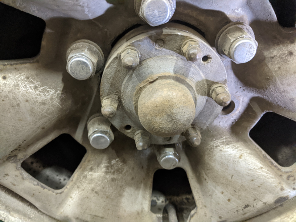 Фото в бортжурнале Toyota HiAce (H100)