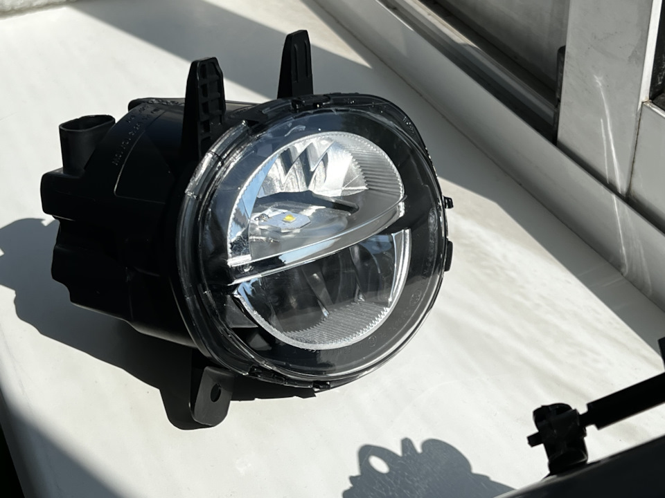 Птф bmw e71 led. Противотуманки bmw e90 led. Противотуманки бмв. Птф бмв ф10 рестайлинг. Птф led f10.