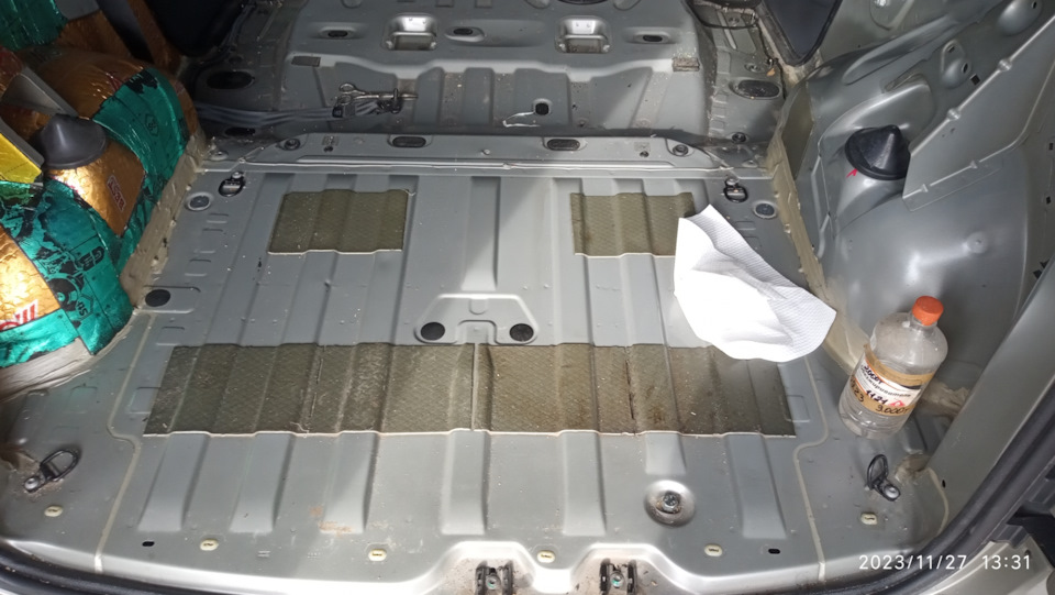 Обесшумка, ровный пол в багажнике Ларгус — Lada Ларгус, 1,6 л, 2018 ...