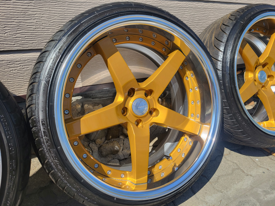 Фото в бортжурнале Toyota Crown Hybrid