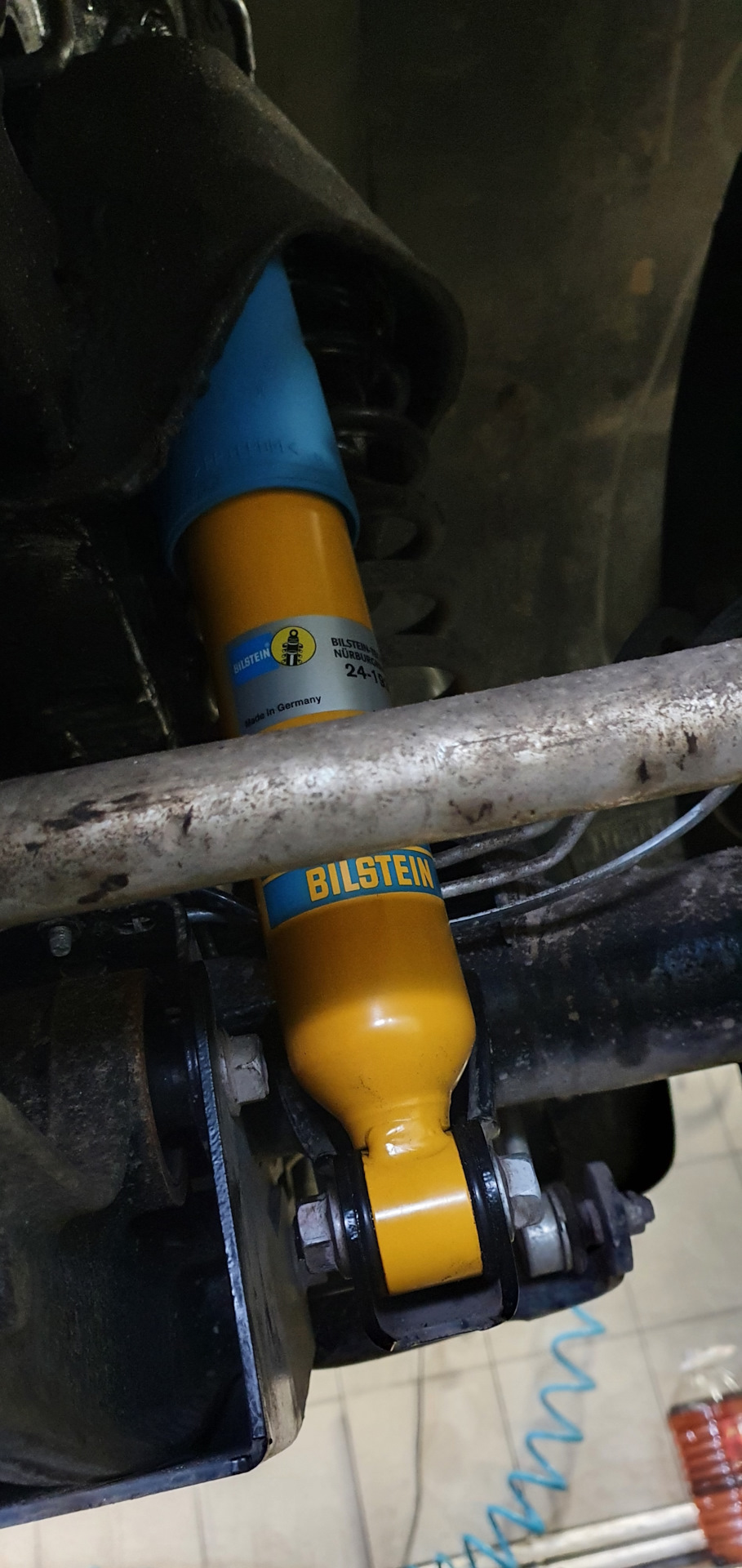 Коротенько об амортизаторах Bilstein B6, на Suzuki Jimny JB74 — Suzuki ...