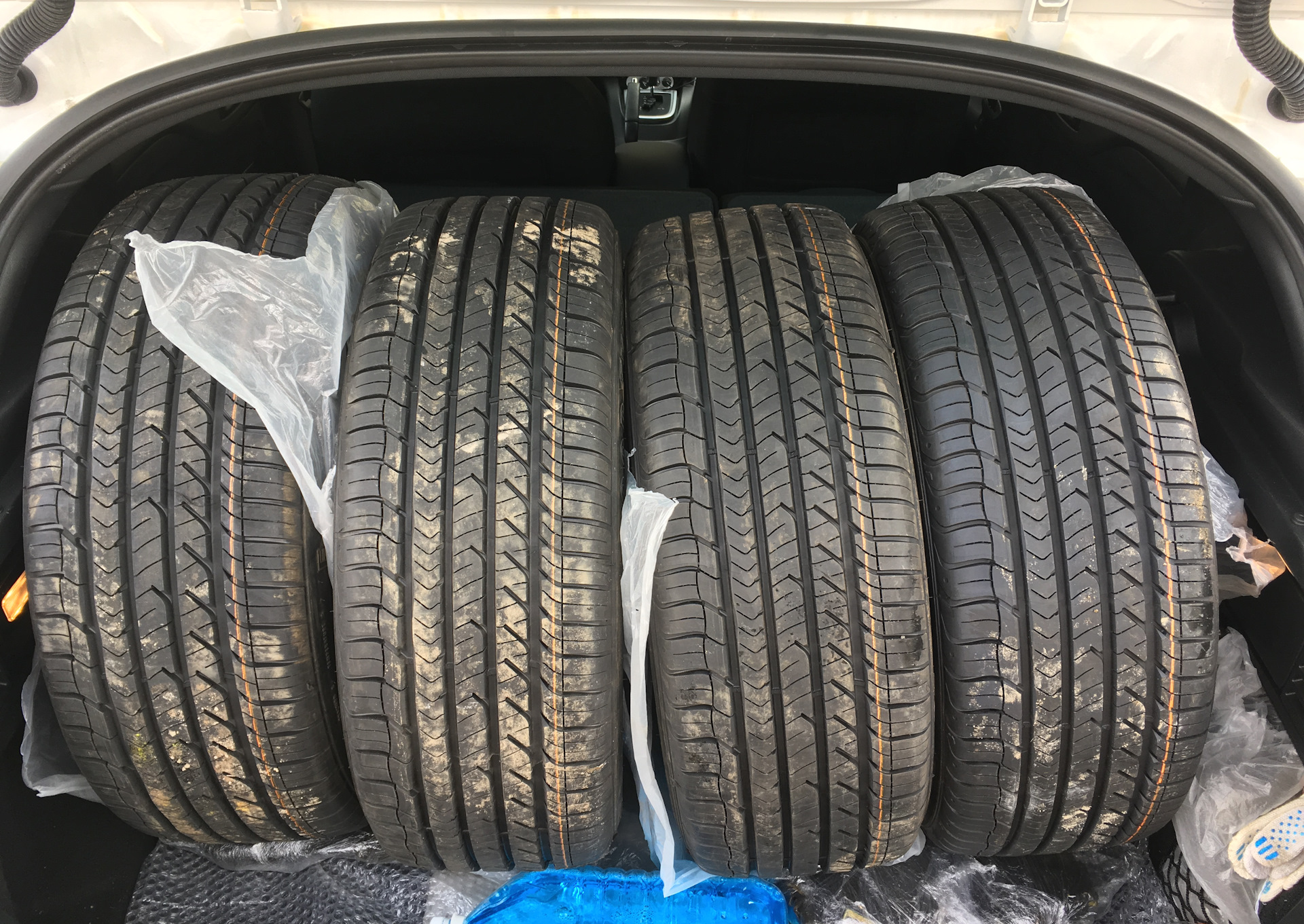 Goodyear eagle sport tz. Goodyear Eagle Sport TZ 235/55 r17. 215/55r17 94v Goodyear Eagle Sport TZ FP. Goodyear Eagle r17 315. Goodyear Eagle r17.