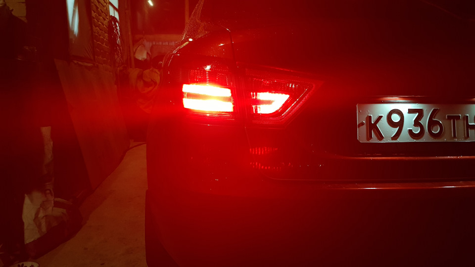 Тут поярче буит))) — Lada Vesta (1G)